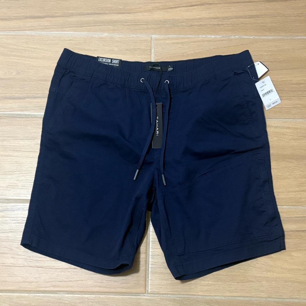 Tahari Men’s Navy Blue Shorts
